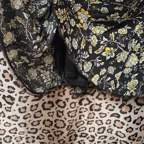 Torrid Trapeze Floral Print Dress 1x - Picture 3 of 7